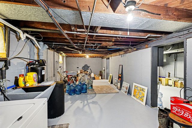 1835 Edgewater Street, Muskegon, MI 49441