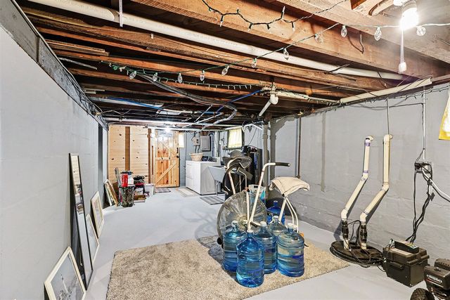 1835 Edgewater Street, Muskegon, MI 49441