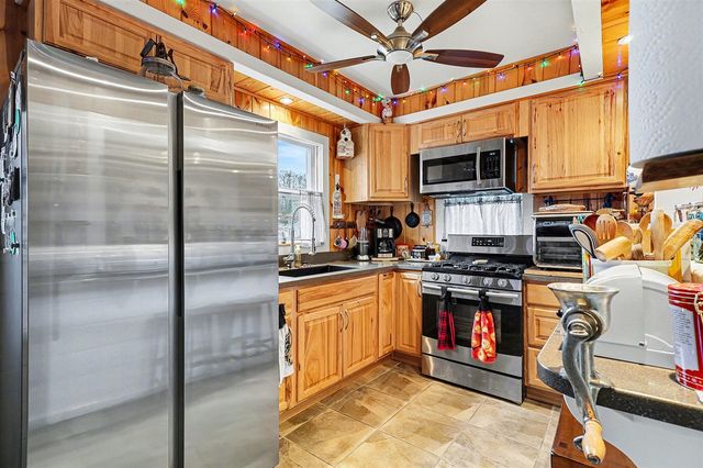 1835 Edgewater Street, Muskegon, MI 49441