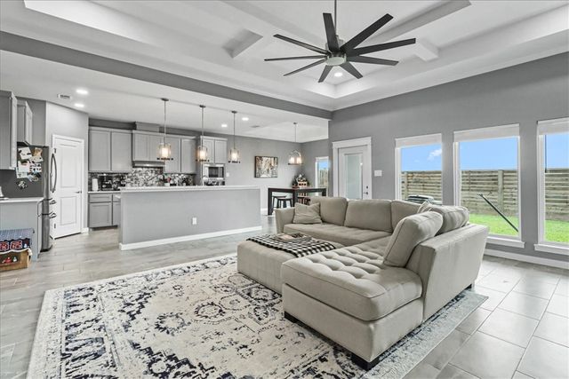 7958 Snake River Dr, Corpus Christi, TX 78414