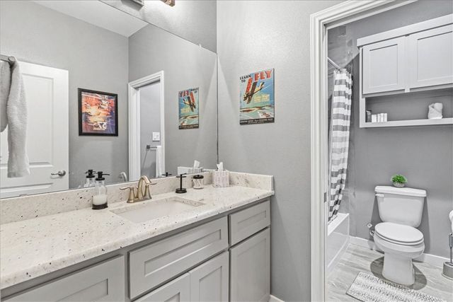 7958 Snake River Dr, Corpus Christi, TX 78414