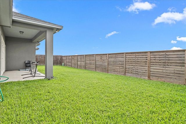 7958 Snake River Dr, Corpus Christi, TX 78414