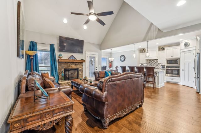 626 Reichert Ct, Murfreesboro, TN 37130