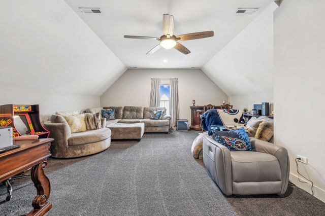 626 Reichert Ct, Murfreesboro, TN 37130