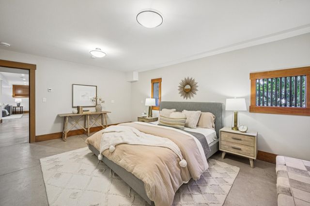 3833 3833 Lakeshore Ave, Oakland, CA 94610