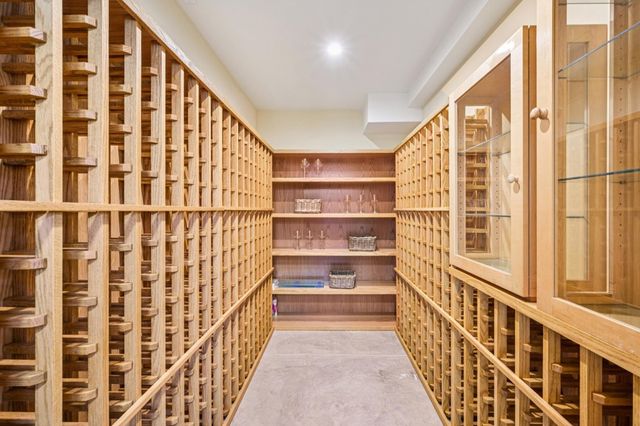 3833 3833 Lakeshore Ave, Oakland, CA 94610