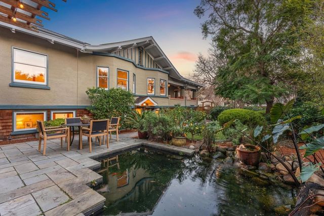 3833 3833 Lakeshore Ave, Oakland, CA 94610