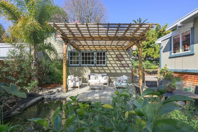 3833 3833 Lakeshore Ave, Oakland, CA 94610