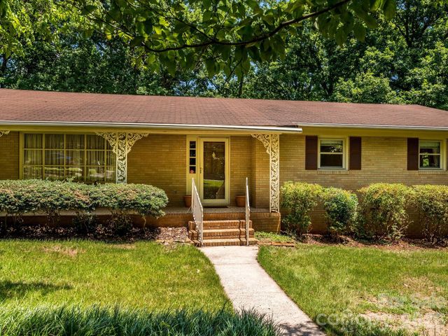 3712 Brookwood Road, Charlotte, NC 28215