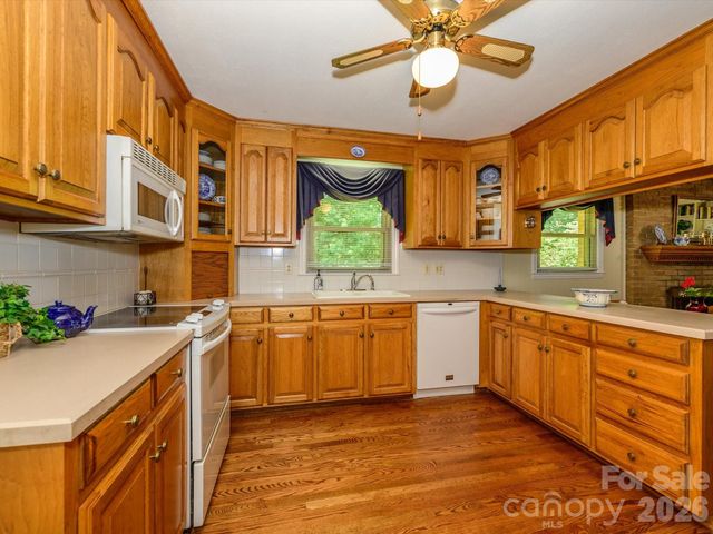 3712 Brookwood Road, Charlotte, NC 28215
