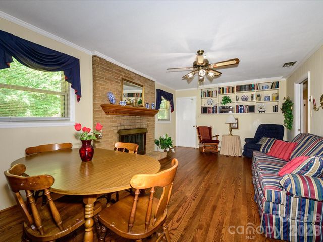 3712 Brookwood Road, Charlotte, NC 28215
