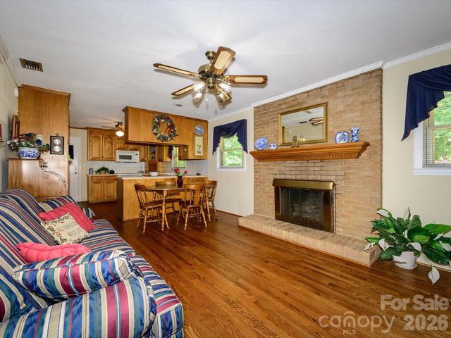 3712 Brookwood Road, Charlotte, NC 28215
