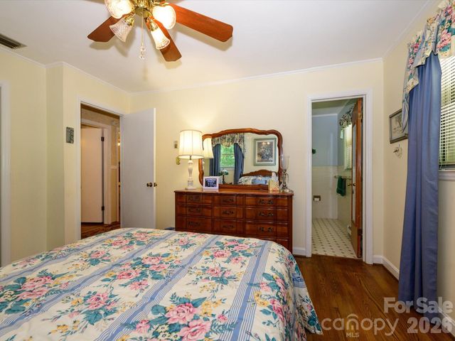 3712 Brookwood Road, Charlotte, NC 28215