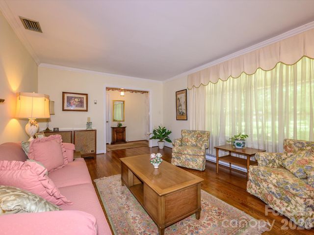 3712 Brookwood Road, Charlotte, NC 28215