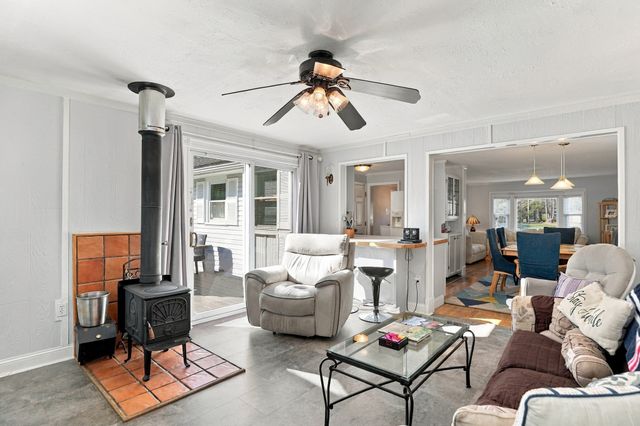 6 Ashdale Drive, Billerica, MA 01862