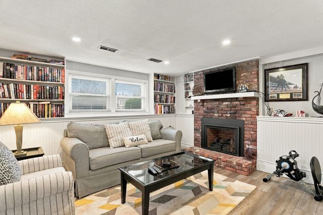 6 Ashdale Drive, Billerica, MA 01862