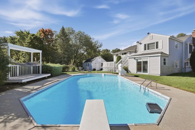 6 Ashdale Drive, Billerica, MA 01862