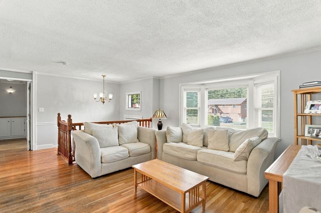 6 Ashdale Drive, Billerica, MA 01862