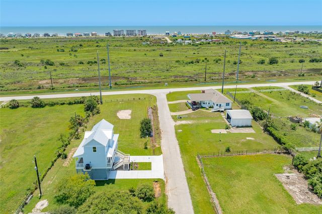 3611 W Jean St, Galveston, TX 77554