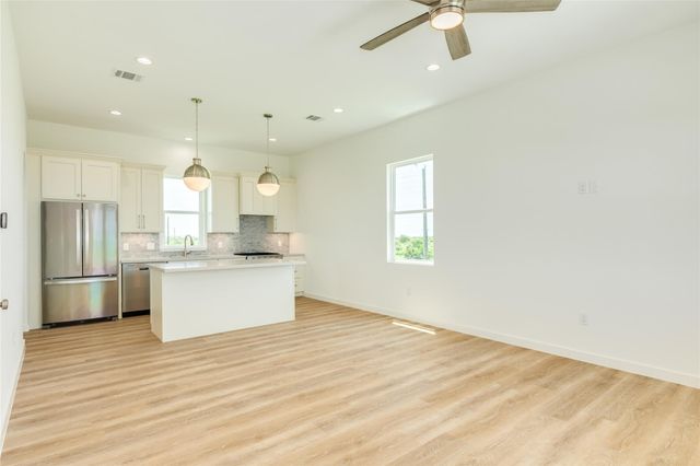3611 W Jean St, Galveston, TX 77554