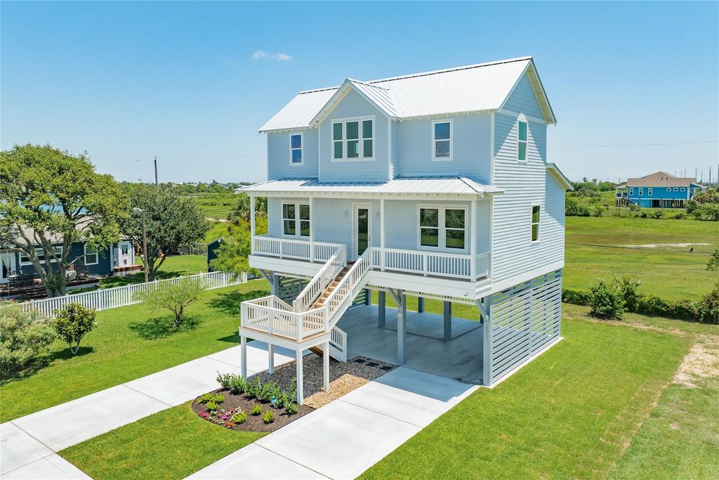 3611 W Jean St, Galveston, TX 77554
