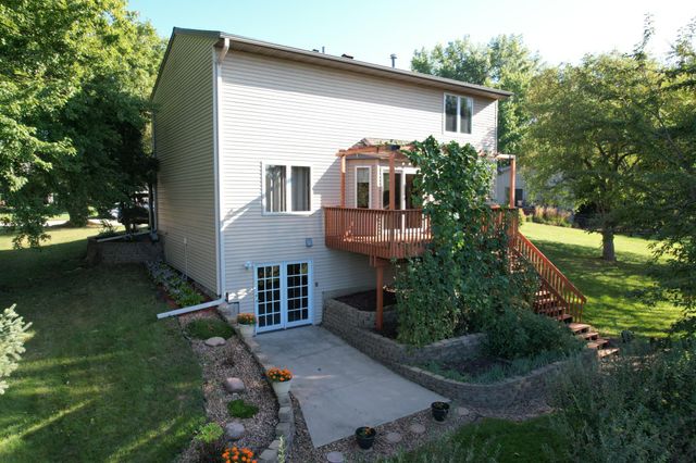 4310 56th Street Lane NW, Rochester, MN 55901