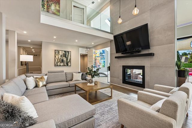 205 Slaton Circle, Roswell, GA 30075