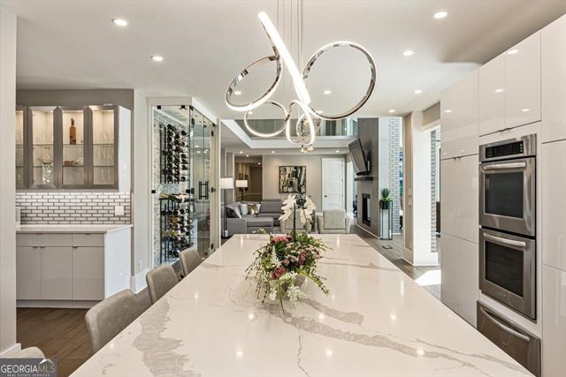 205 Slaton Circle, Roswell, GA 30075