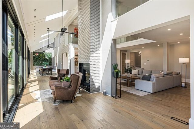 205 Slaton Circle, Roswell, GA 30075