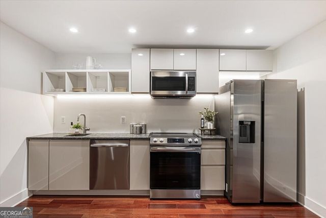 205 Slaton Circle, Roswell, GA 30075