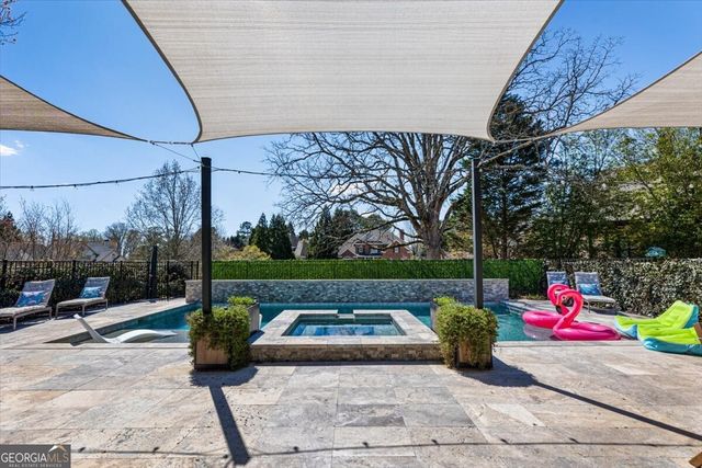 205 Slaton Circle, Roswell, GA 30075