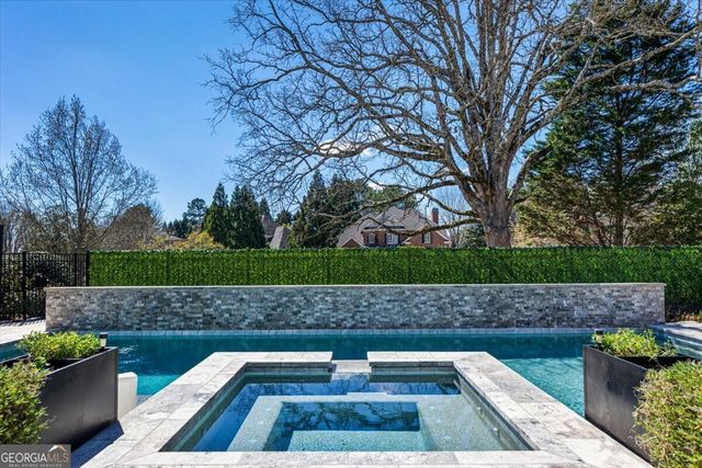 205 Slaton Circle, Roswell, GA 30075