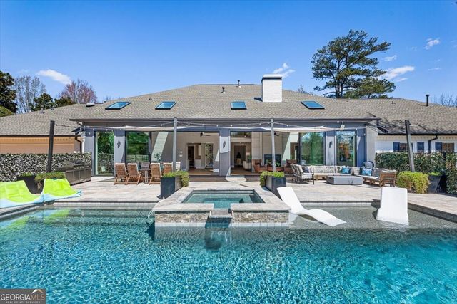 205 Slaton Circle, Roswell, GA 30075