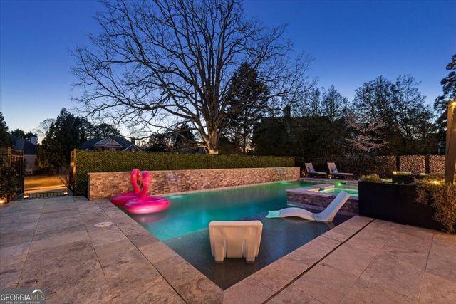 205 Slaton Circle, Roswell, GA 30075