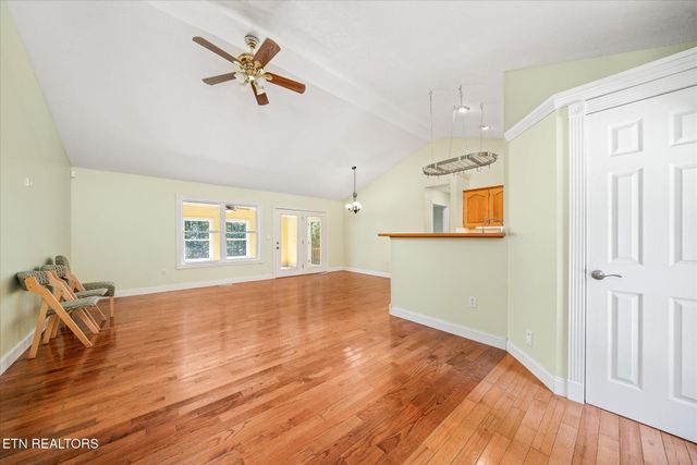 3100 Crow Drive, Crossville, TN 38572