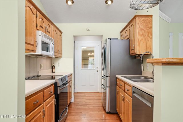 3100 Crow Drive, Crossville, TN 38572