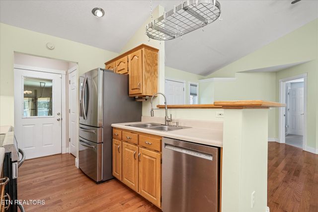 3100 Crow Drive, Crossville, TN 38572