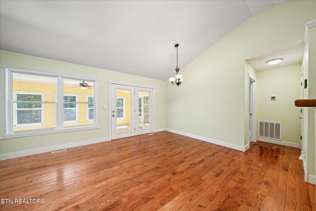 3100 Crow Drive, Crossville, TN 38572