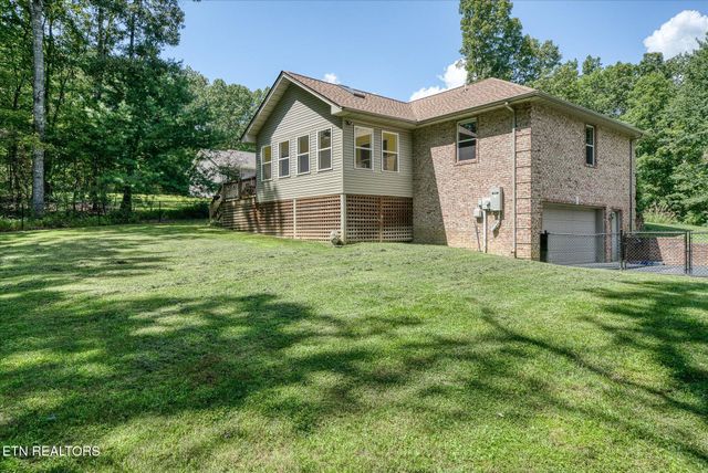 3100 Crow Drive, Crossville, TN 38572