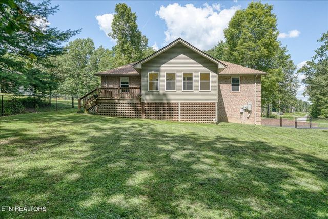 3100 Crow Drive, Crossville, TN 38572