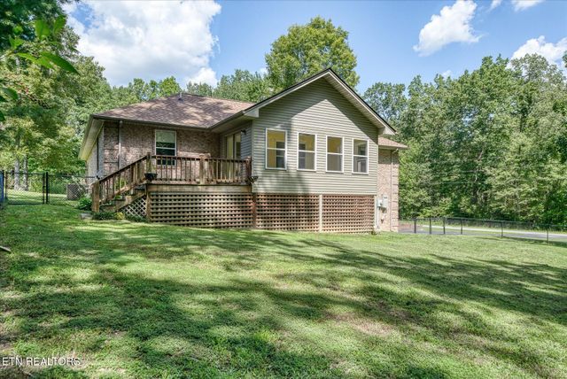 3100 Crow Drive, Crossville, TN 38572