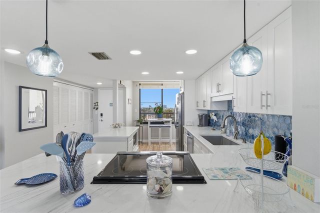 9425 BLIND PASS ROAD 903, St Pete Beach, FL 33706