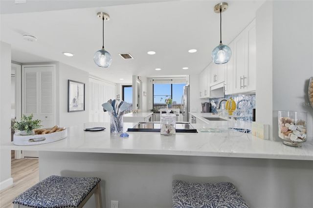 9425 BLIND PASS ROAD 903, St Pete Beach, FL 33706