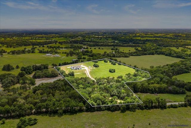 8111 Brandt Road, Burton, TX 77835