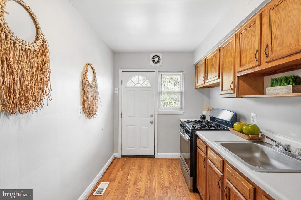 1910 WOODBOURNE AVE, Baltimore, MD 21239