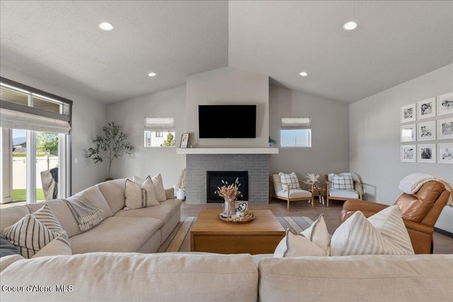 4332 W ENCLAVE WAY, Coeur D'alene, ID 83815