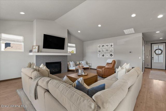 4332 W ENCLAVE WAY, Coeur D'alene, ID 83815