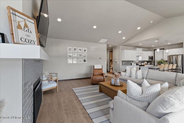 4332 W ENCLAVE WAY, Coeur D'alene, ID 83815