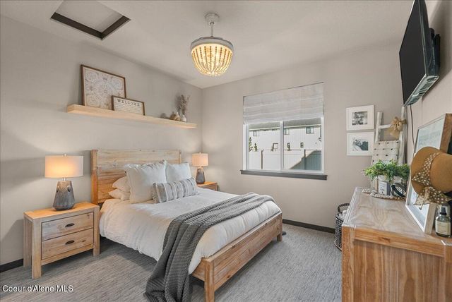 4332 W ENCLAVE WAY, Coeur D'alene, ID 83815