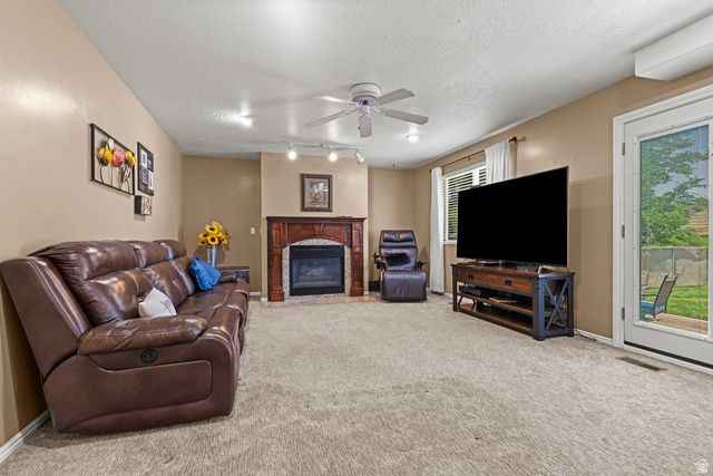 2788 W 4400 S, Roy, UT 84067